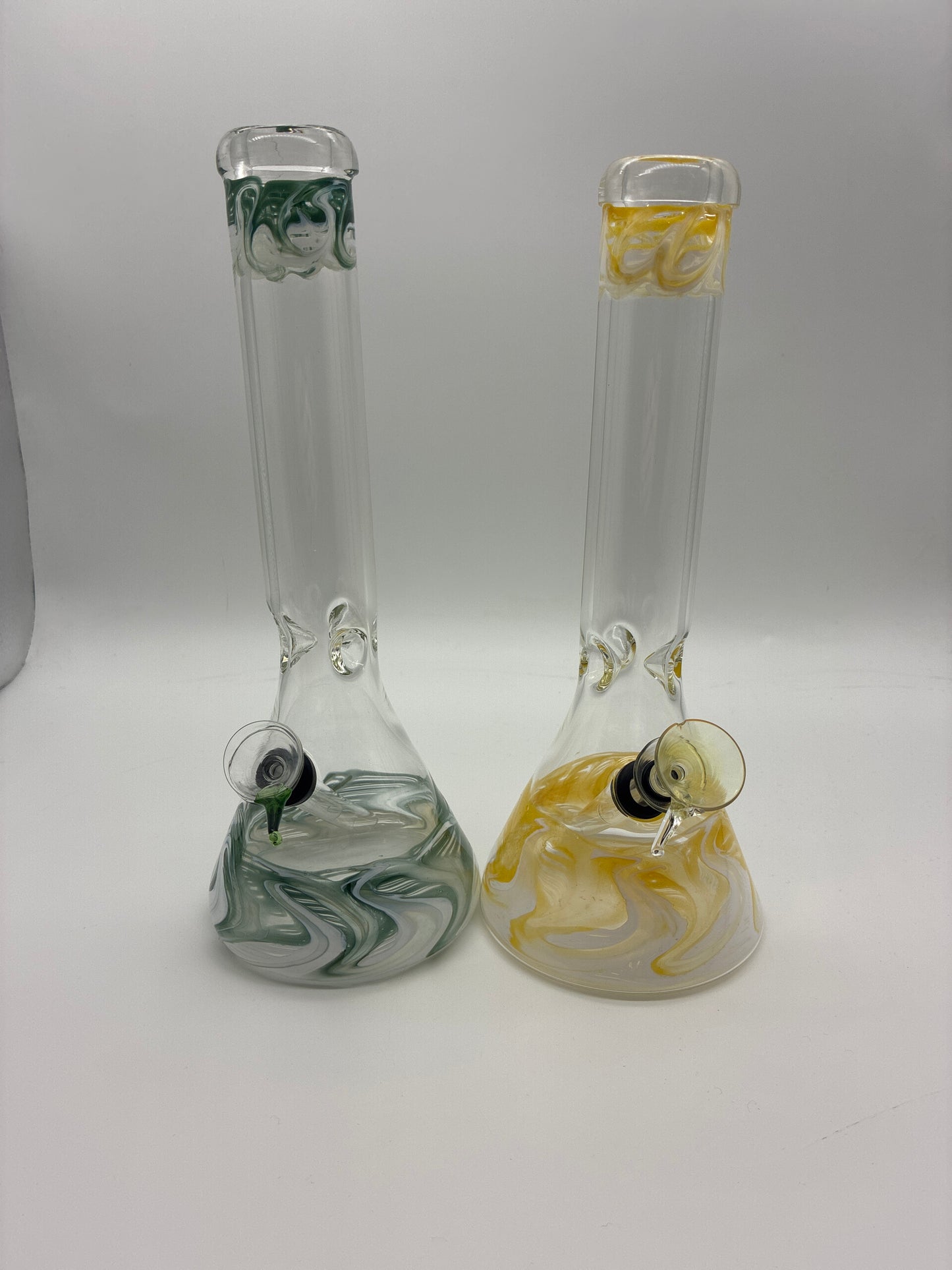 11” Beaker Water Pipe with Pull Bowl