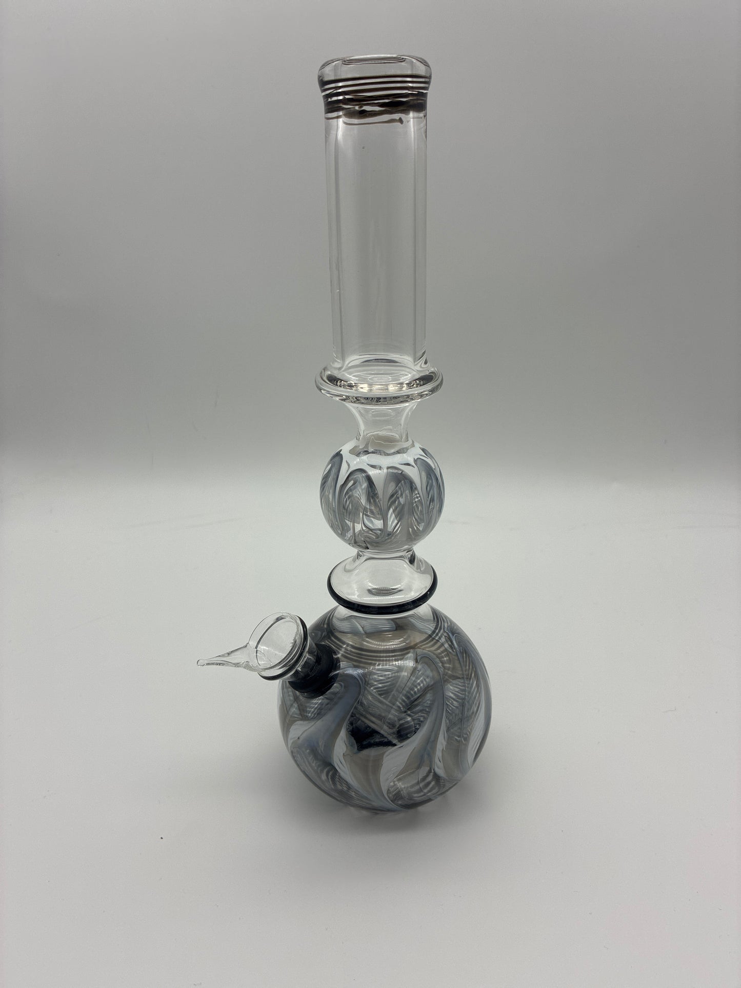 11” Beaker Bulb-Style Waterpipe with Pull Bowl